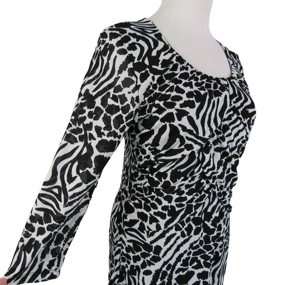 Style & Co Fitted Ruched Blouse Stretch Scoop Neck Animal Print Size Medium - Picture 8 of 8